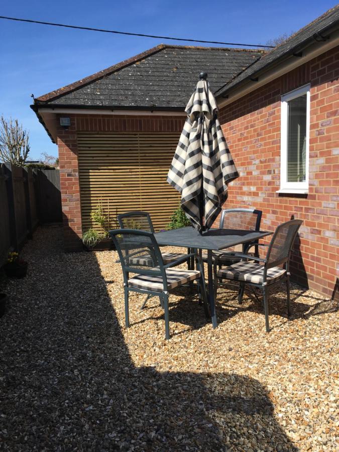 Entire Guest House, In Pewsey Vale, Wiltshire Manningford Abbots Экстерьер фото